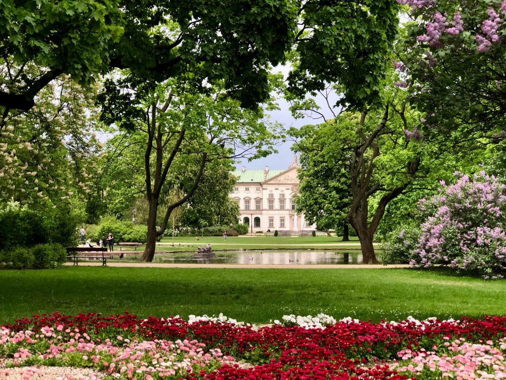 Paseo por el parque en Varsovia